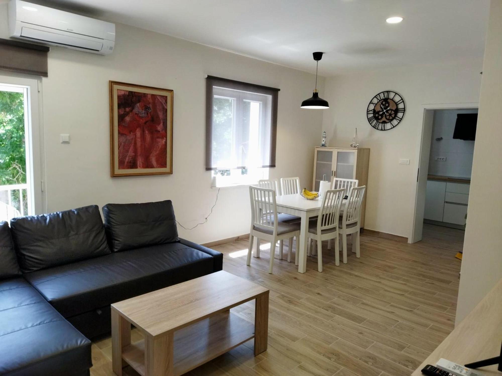 Teta Lidia Apartment Krilo Luaran gambar