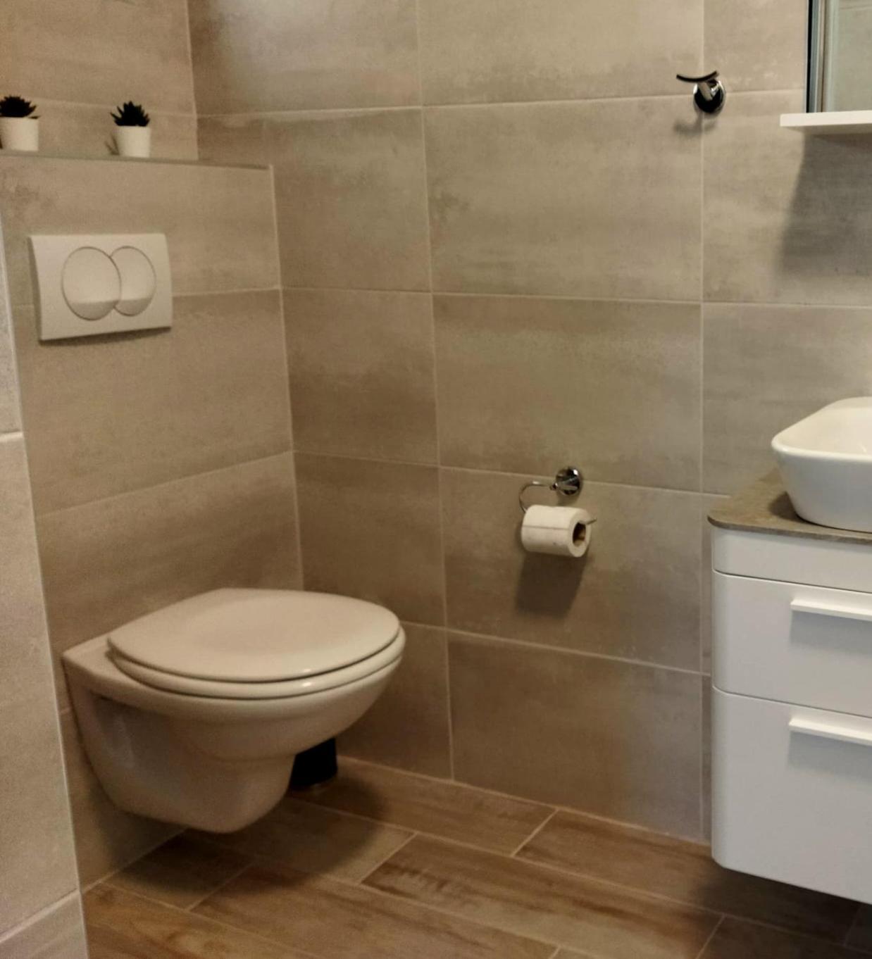 Teta Lidia Apartment Krilo Luaran gambar