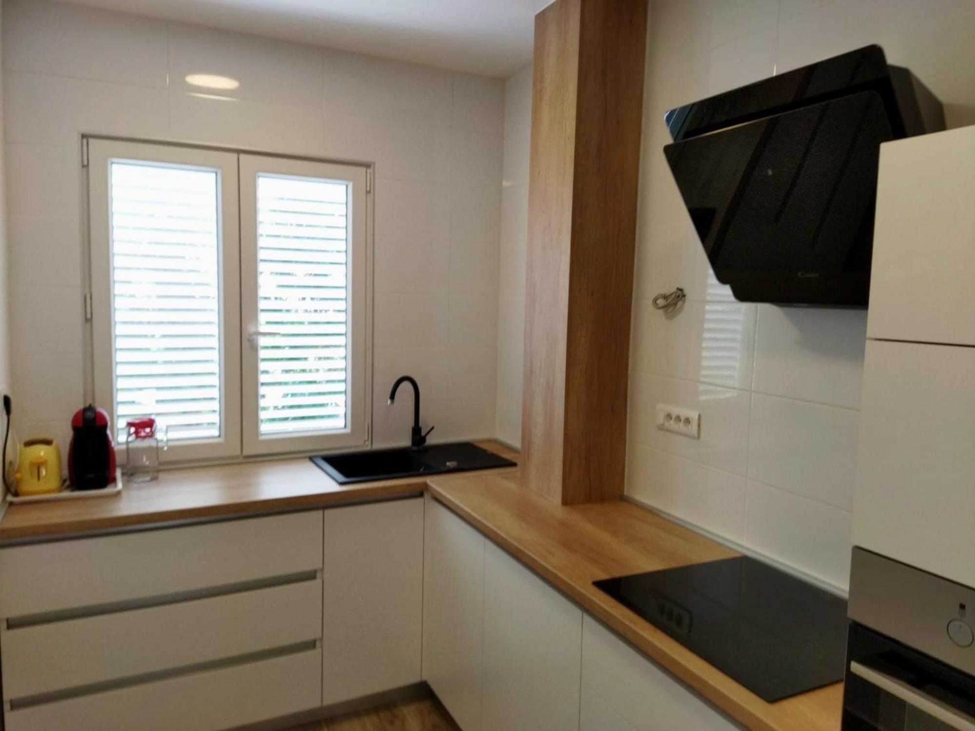 Teta Lidia Apartment Krilo Luaran gambar